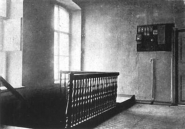 13. Холл верхнего этажа. 1919 (2).jpg